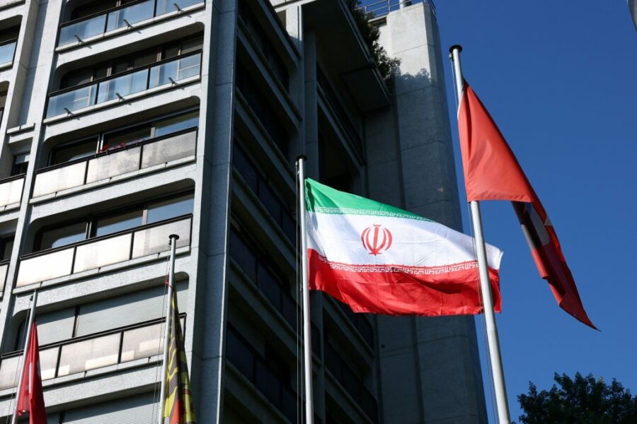 Εν αναμονή της κρίσιμης συνάντησης του Ιρανού ΥΠΕΞ με τους Ευρωπαίους ομολόγους του στη Γενεύη