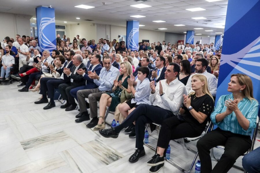 Ενα προκλητικό πάρτι στην αίθουσα VIP του ΟΑΚΑ