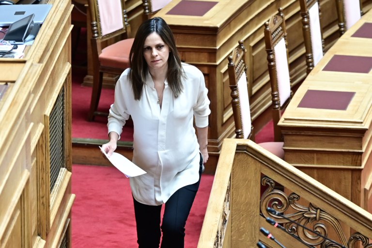 Αχτσιόγλου: Εθισμένη στα σκάνδαλα η ΝΔ - Η πολιτική ευθύνη για τον ΟΠΕΚΕΠΕ να έχει συνέπειες