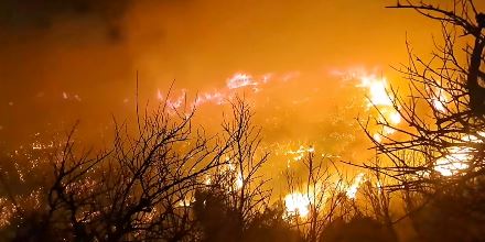 Κρήτη: Μεγάλη φωτιά στους Κάτω Ασίτες στο Ηράκλειο – Ήχησε 112