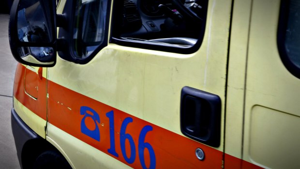 Τροχαίο στην Πεντέλη: Αυτοκίνητο έπεσε σε χαντάκι - Ένας νεκρός, 3 τραυματίες