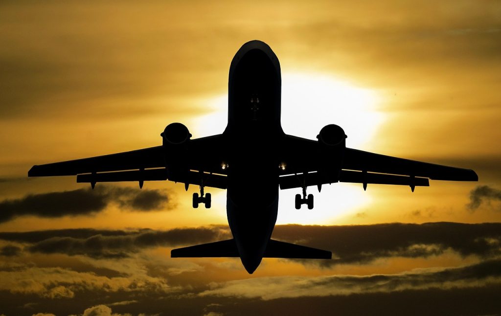 Αβεβαιότητα στις αερομεταφορές της Μέσης Ανατολής: Ακυρώσεις και ανακατατάξεις πτήσεων εξαιτίας της κλιμάκωσης της σύγκρουσης