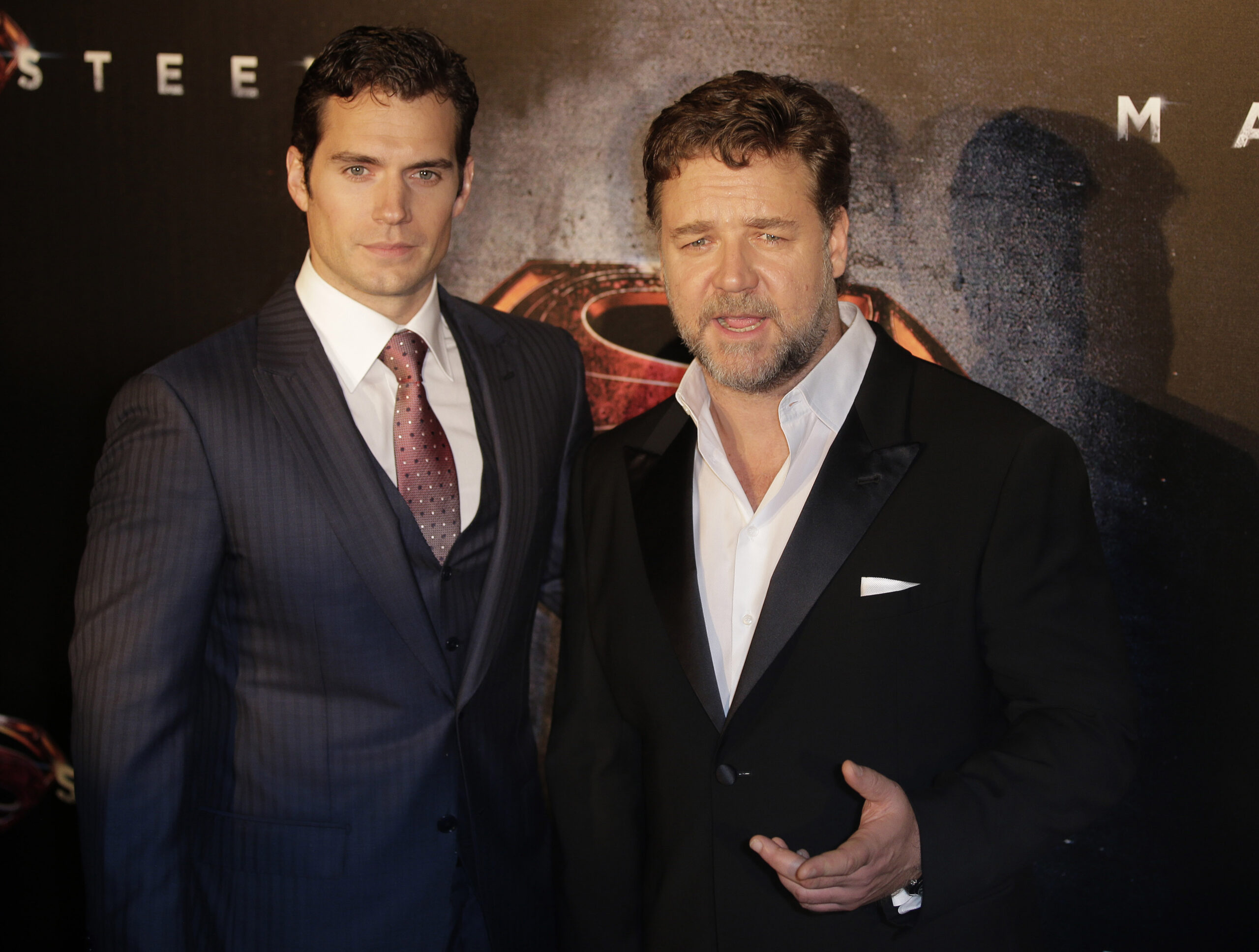 Henry Cavill, Russell Crowe