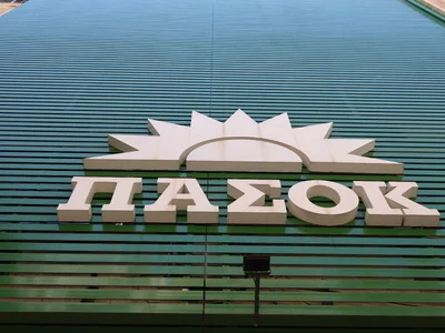 Αιχμηρό σχόλιο του ΠΑΣΟΚ για συνομιλία Μητσοτάκη-Σίσι