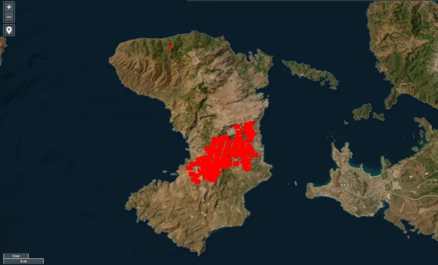 Χίος: Ολονύχτια μάχη για να περιοριστεί ο πύρινος εφιάλτης - Ανυπολόγιστη η ζημιά στο νησί
