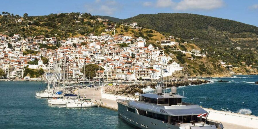 poli-limani-skopelos