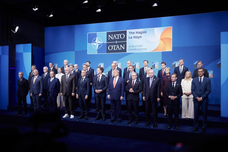 ΚΚΕ για σύνοδο ΝΑΤΟ: Προετοιμάζει νέες συγκρούσεις εκτοξεύοντας τις πολεμικές δαπάνες – Πυρά κατά Μητσοτάκη