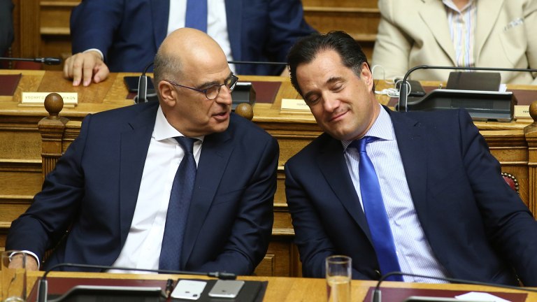Δένδιας