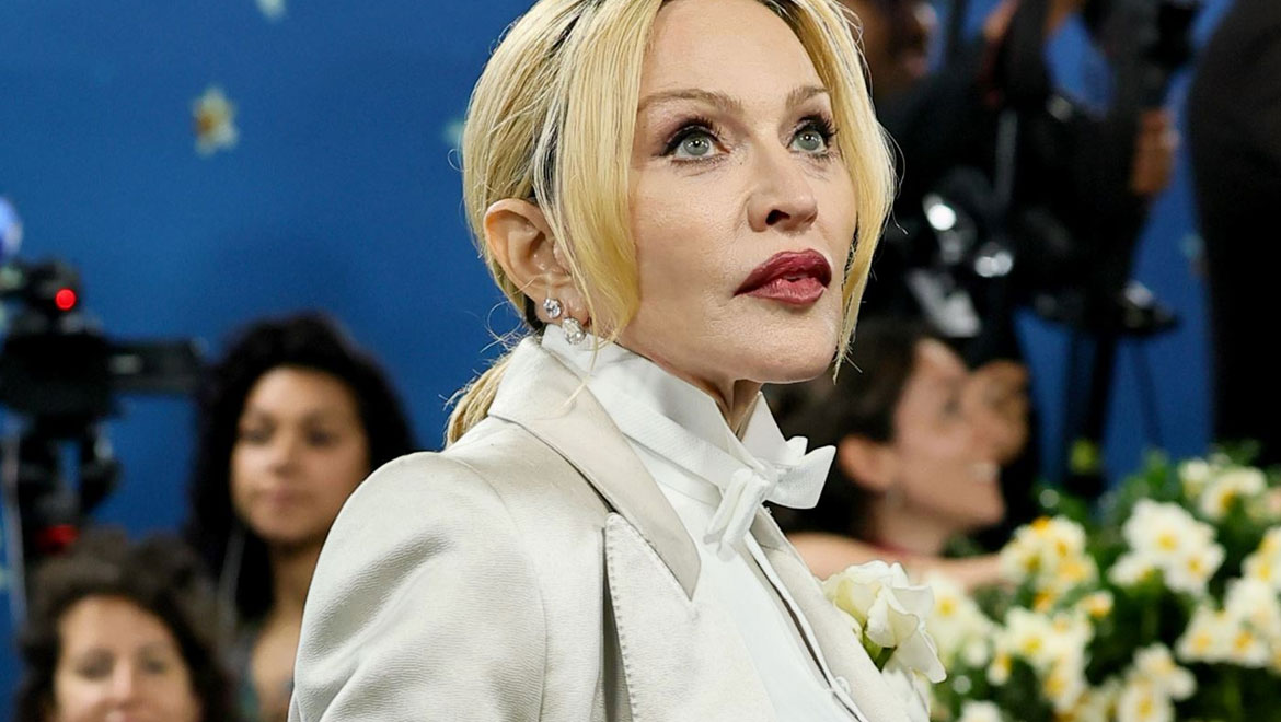 Madonna: Ποζάρει με ζαρτιέρες στο Instagram - Το καλλίγραμμο κορμί στα 66 της χρόνια
