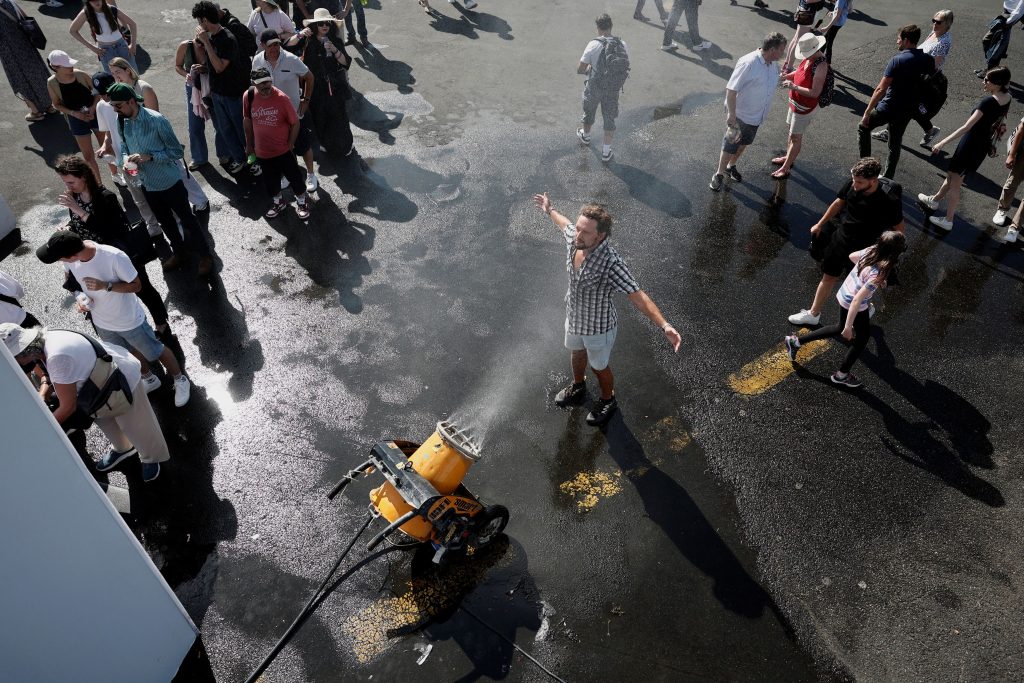 Η Ευρώπη «φλέγεται» με θερμοκρασίες άνω των 40°C – Σε συναγερμό Παρίσι, Ρώμη και Μαδρίτη