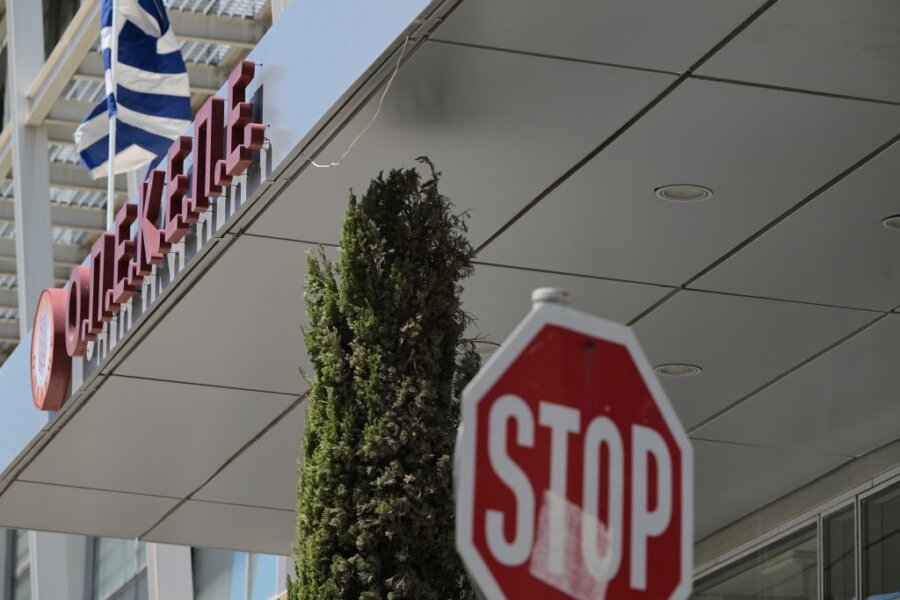 ΠΑΣΟΚ: Η κάθαρση θα έρθει μόνο με πολιτική αγωγή