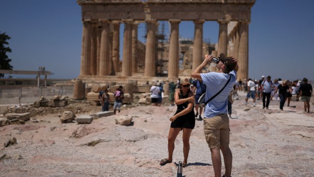 Εγχειρίδιο επιβίωσης από τον καύσωνα - Κόλπα για να παραμείνετε δροσεροί και το σπίτι σας άνετο