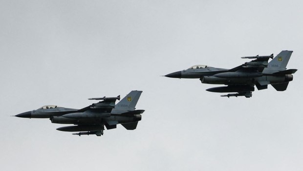 Ουκρανία: Πιλότος F-16 σκοτώθηκε σε μεγάλης κλίμακας ρωσική επίθεση - Ο Ζελένσκι ζητά βοήθεια από τις ΗΠΑ