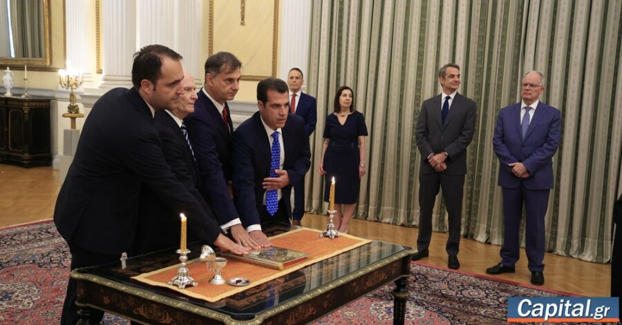 Ορκίστηκαν ο Θάνος Πλεύρης και οι τρεις νέοι υφυπουργοί της κυβέρνησης
