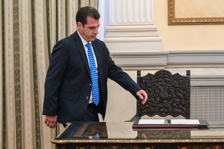 Νέα Αριστερά: Στη Βουλή οι δηλώσεις Πλεύρη περί «νεκρών μεταναστών» στα σύνορα - «Ζήτημα νομιμοποίησης του υπουργού»