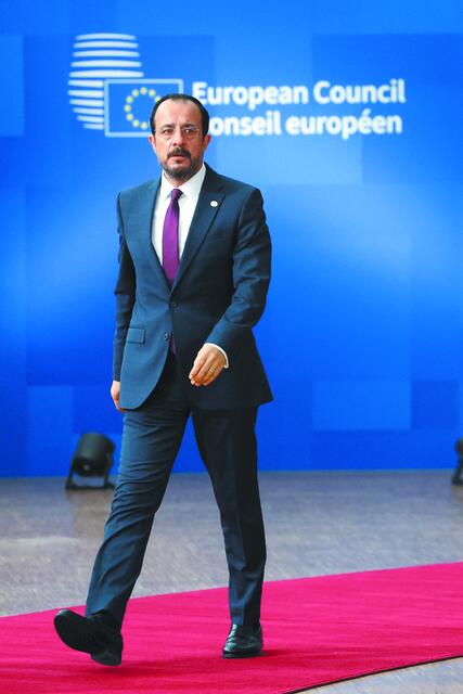 Ο Χριστοδουλίδης καλεί Ερντογάν στη Λευκωσία