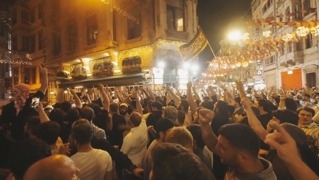 Τουρκία: Συλλήψεις, διαμαρτυρίες και επιθέσεις για τη «δημοσίευση» σκίτσου του Μωάμεθ