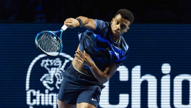 Σερβίς... 246 χλμ/ώρα στο Wimbledon, αλλά χωρίς... πόντο