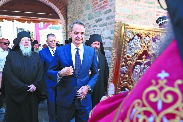 Θρησκευτικότητα με… σπόντες