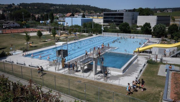 Ελβετία: Δήμος απαγορεύει την είσοδο αλλοδαπών στις δημόσιες πισίνες λόγω... σεξουαλικής παρενόχλησης