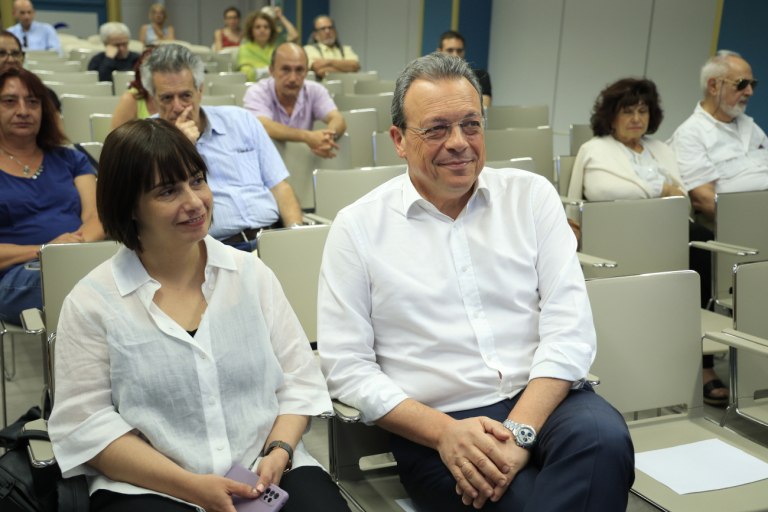 Λίφτινγκ στο ΣΥΡΙΖΑ – Ο νέος Γραμματέας και ο νέος εκπρόσωπος Τύπου