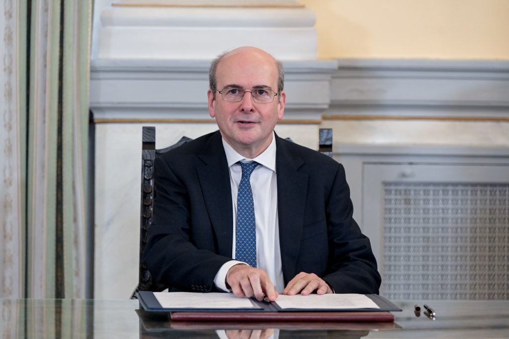 Κ. Χατζηδάκης: Tα έξι βήματα που ενίσχυσαν τη διεθνή θέση της χώρας