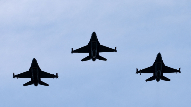 ΗΠΑ: F-16 αναχαίτισε πολιτικό αεροπλάνο γιατί πλησίασε το γήπεδο γκολφ του Τραμπ!