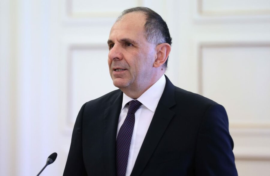 Συνάντηση Γεραπετρίτη με Χαφτάρ: «Μας συνδέει η προσήλωση στο διεθνές δίκαιο»