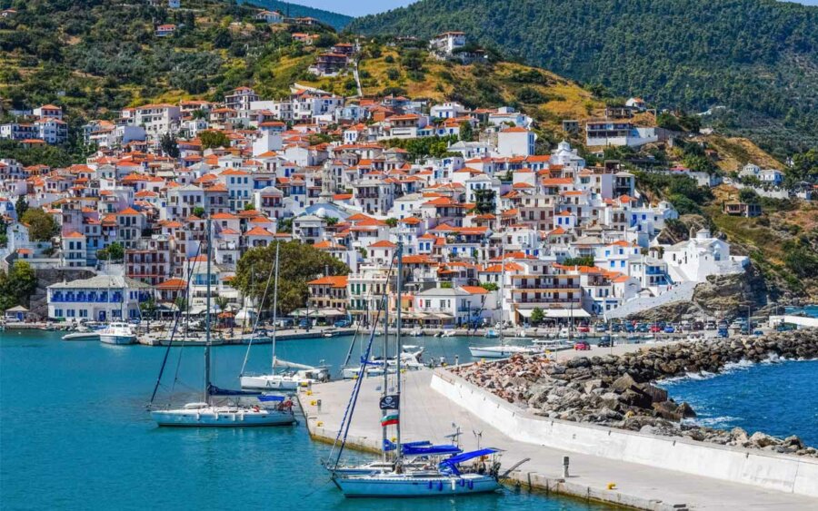 skopelos-port-and-town
