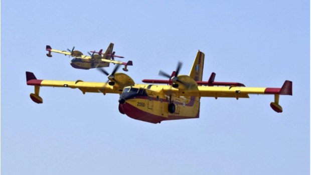 Σε πύρινο κλοιό η Βόρεια Μακεδονία - Η Ελλάδα έστειλε δυο Canadair και επίγειες δυνάμεις