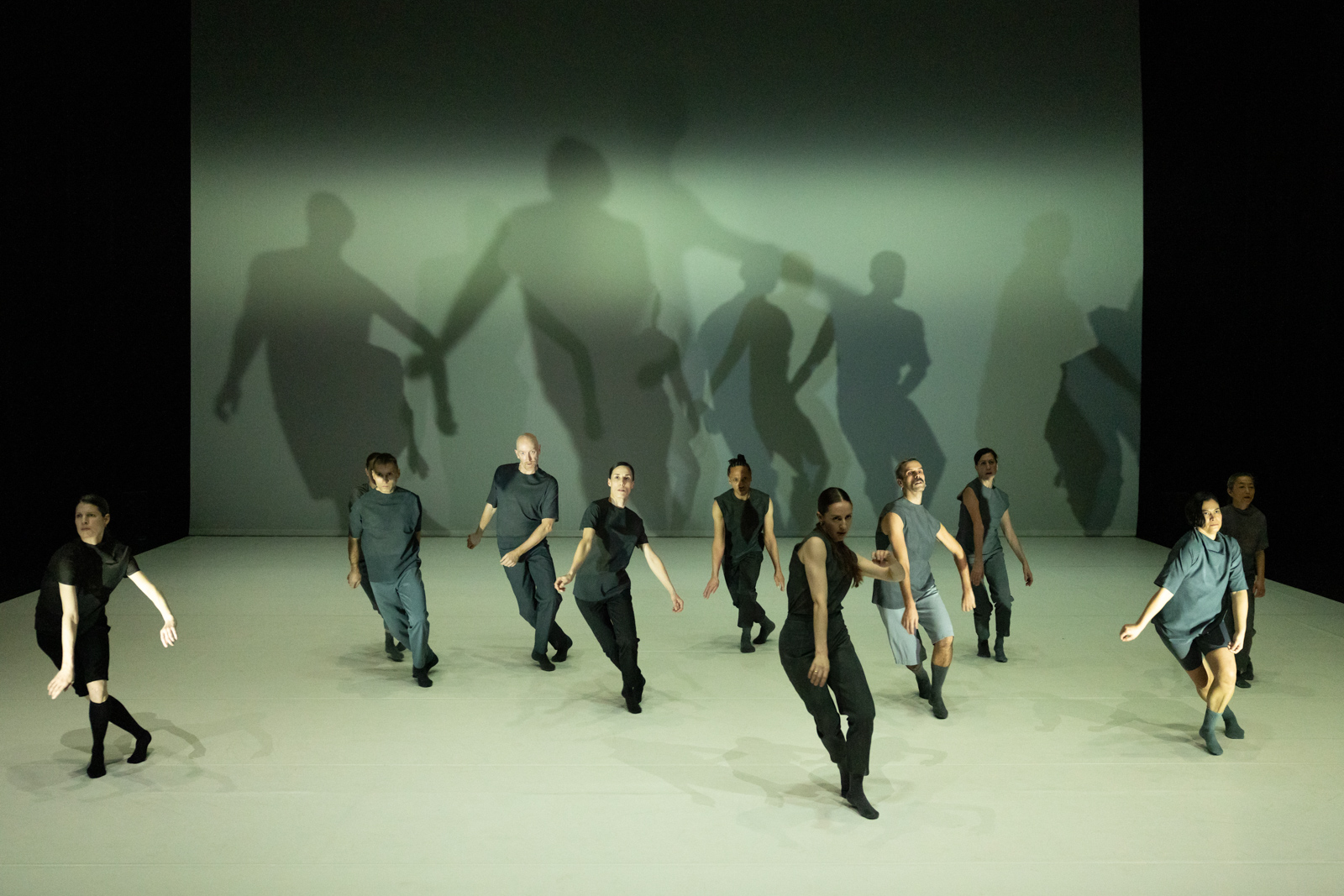 dance-on-ensemble-christos-papadopoulos-mellowing-by-jubal-battisti-2