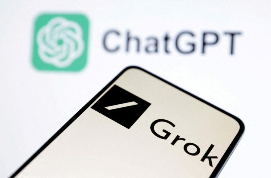 Το Grok 4 εκπαιδεύτηκε να χρησιμοποιεί τις προσωπικές πεποιθήσεις του Ίλον Μασκ;