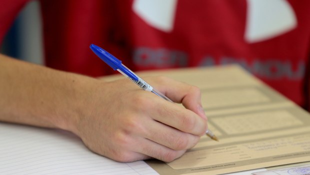 Πανελλαδικές 2025: Έως την ερχόμενη Πέμπτη η διορία για τα μηχανογραφικά - Πότε ανακοινώνονται οι βάσεις