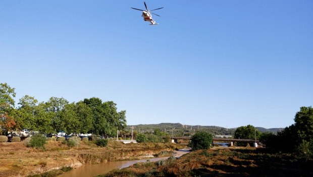Τα δύο πρόσωπα του καιρού: Από τις πλημμύρες της Καταλονίας, στα 33άρια του Λονδίνου
