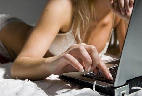 Από τη σάρκα στο pixel: Η Σουηδία ρυθμίζει το ψηφιακό σεξ