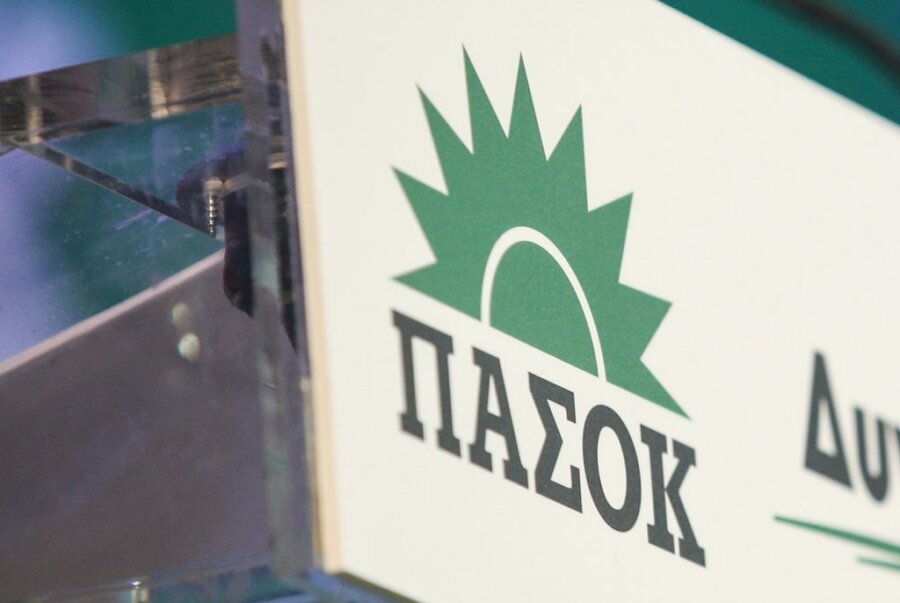ΠΑΣΟΚ: «Είστε η κυβέρνηση που «νομιμοποίησε» την αδιαφάνεια και έφτιαξε το κράτος των απευθείας αναθέσεων»