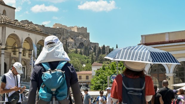 Καιρός: Πού «χτύπησε» κόκκινο ο υδράργυρος - Οι περιοχές που «ψήθηκαν»