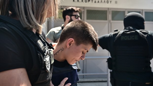 Τα εγκλήματα χωρίς τιμωρία της Μουρτζούκου και η αναφορά στον Παναγιωτάκη