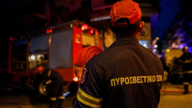 Μεταξουργείο: Επιχείρηση απεγκλωβισμού κατοίκων λόγω πυρκαγιάς σε πολυκατοικία