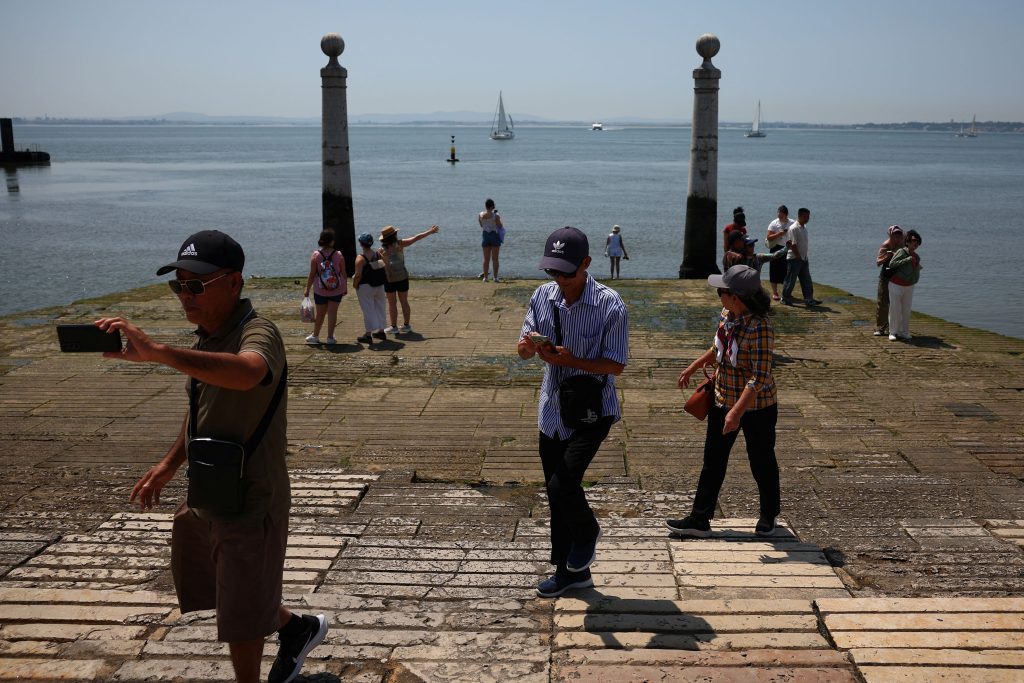 Η Πορτογαλία σκληραίνει τη μεταναστευτική της πολιτική