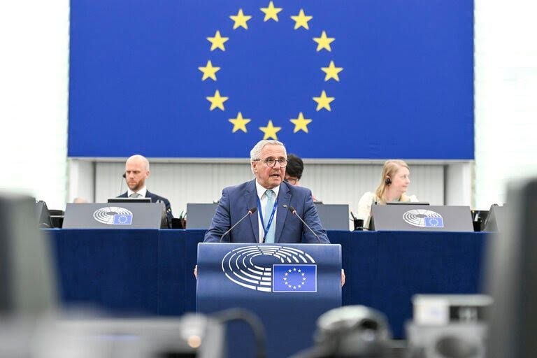 Μανιάτης