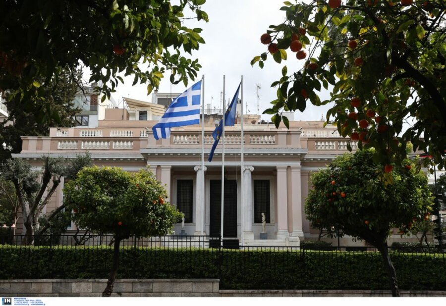Το «ανάποδο φθινόπωρο» φοβάται το Μαξίμου