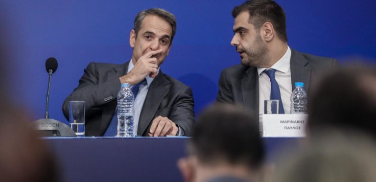 Αποσπασματική ανάγνωση των πρακτικών, επιλεκτική μνήμη, διχαστικός λόγος και στοχοποίηση Τσίπρα η μόνιμη συνταγή Μητσοτάκη και Μαξίμου