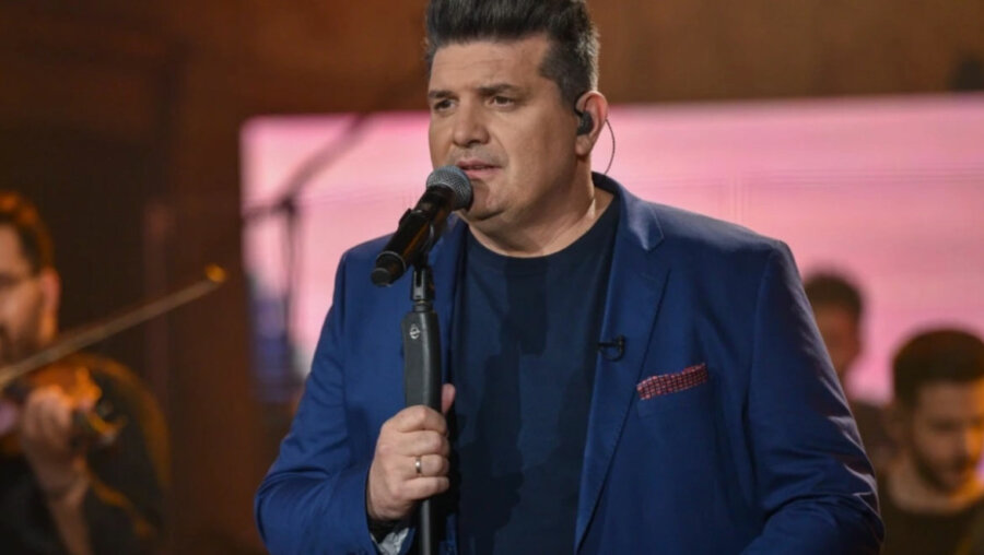 Γιάννης Καψάλης: «Δεν έχω νιώσει ποτέ κατώτερος ότι επειδή τραγουδάω δημοτικά είμαι σε χειρότερη μοίρα»