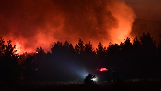 Δράμα: Φωτιά σε δασική έκταση στα Ζαρκάδια Παρανεστίου