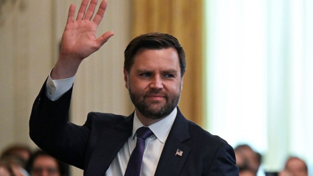 Ο αντιπρόεδρος των ΗΠΑ συναντήθηκε με τον Μέρντοχ πριν το άρθρο για τους Τραμπ - Επστάιν