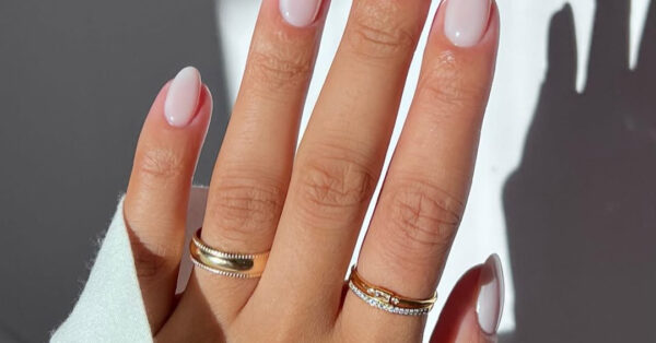 Milky Nails: Το μανικιούρ που συνεχίζει να είναι η νο1 επιλογή μας για το καλοκαίρι