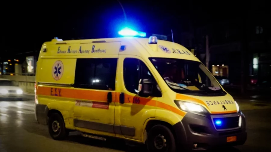 Λάρισα: Σοβαρό τροχαίο στον Τύρναβο – Απεγκλωβίστηκε άνδρας χωρίς τις αισθήσεις του