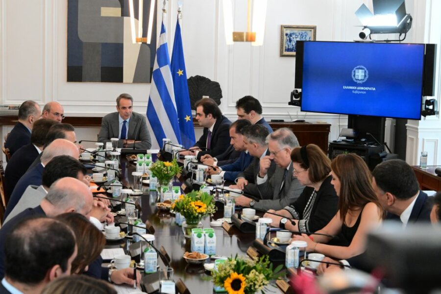 Υπ. Συμβούλιο: Κώδικας Τοπικής Αυτοδιοίκησης και ψηφιακή ενίσχυση της οδικής ασφάλειας στα θέματα που συζήτηθηκαν