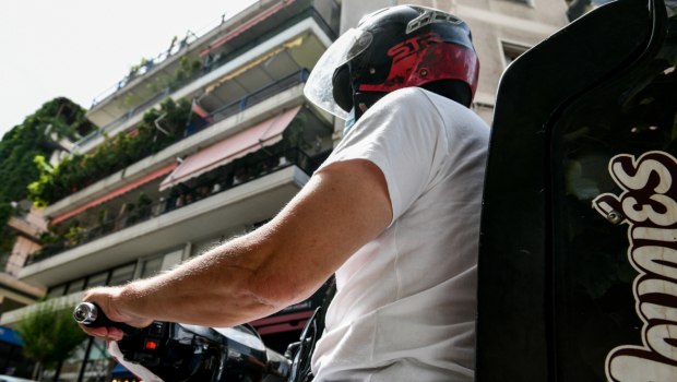Έκτακτα μέτρα προστασίας των εργαζομένων - Πού είναι υποχρεωτική η παύση εργασιών